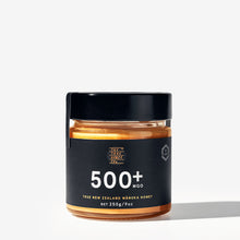Load image into Gallery viewer, True Honey Co. 500+ MGO 250g Manuka Honey Jar
