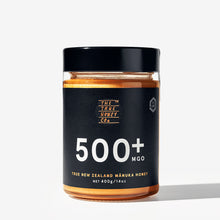 Load image into Gallery viewer, True Honey Co. 500+ MGO 400g Manuka Honey Jar
